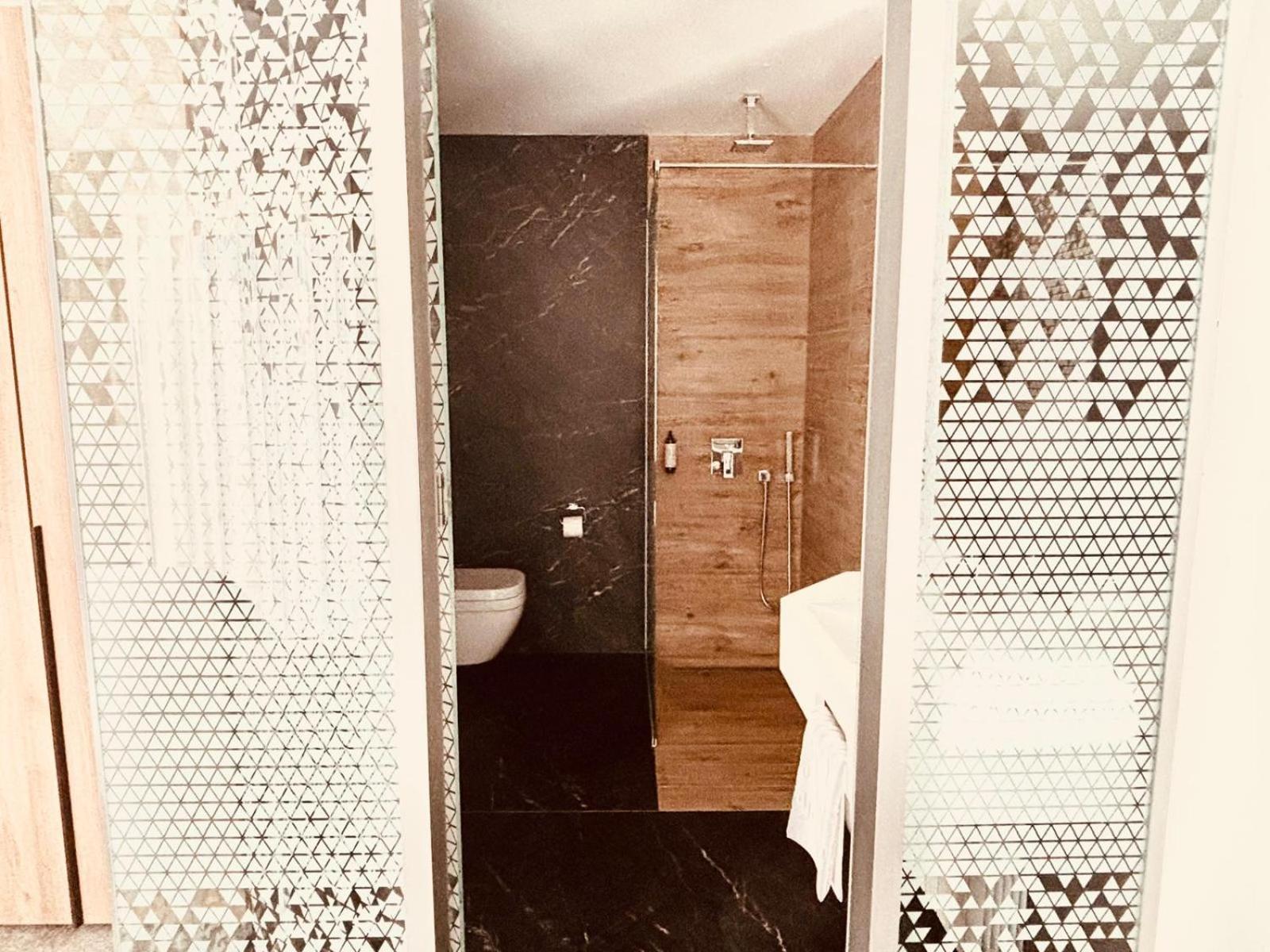 Cm111Apparthotel Bucarest Extérieur photo
