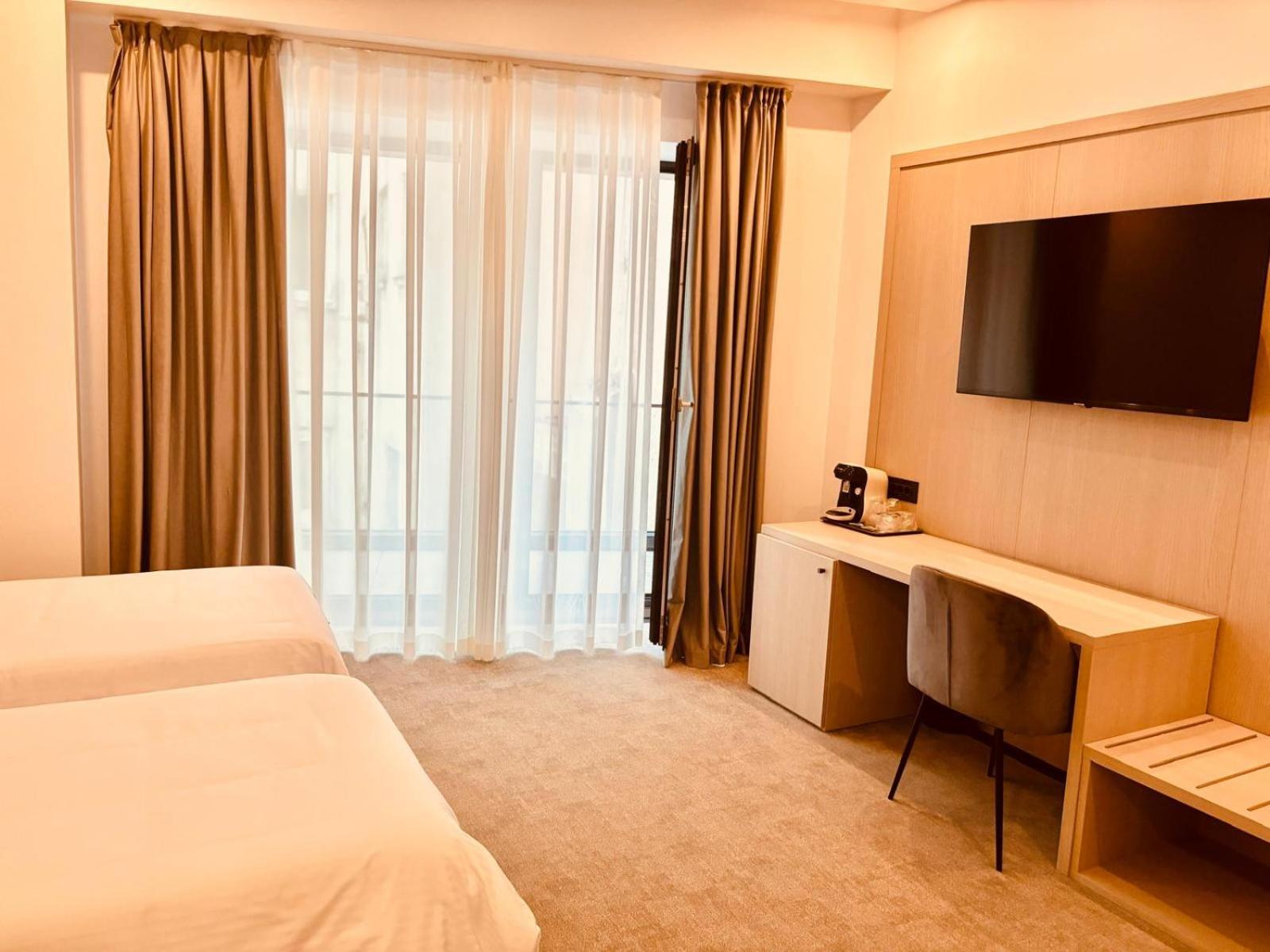 Cm111Apparthotel Bucarest Extérieur photo