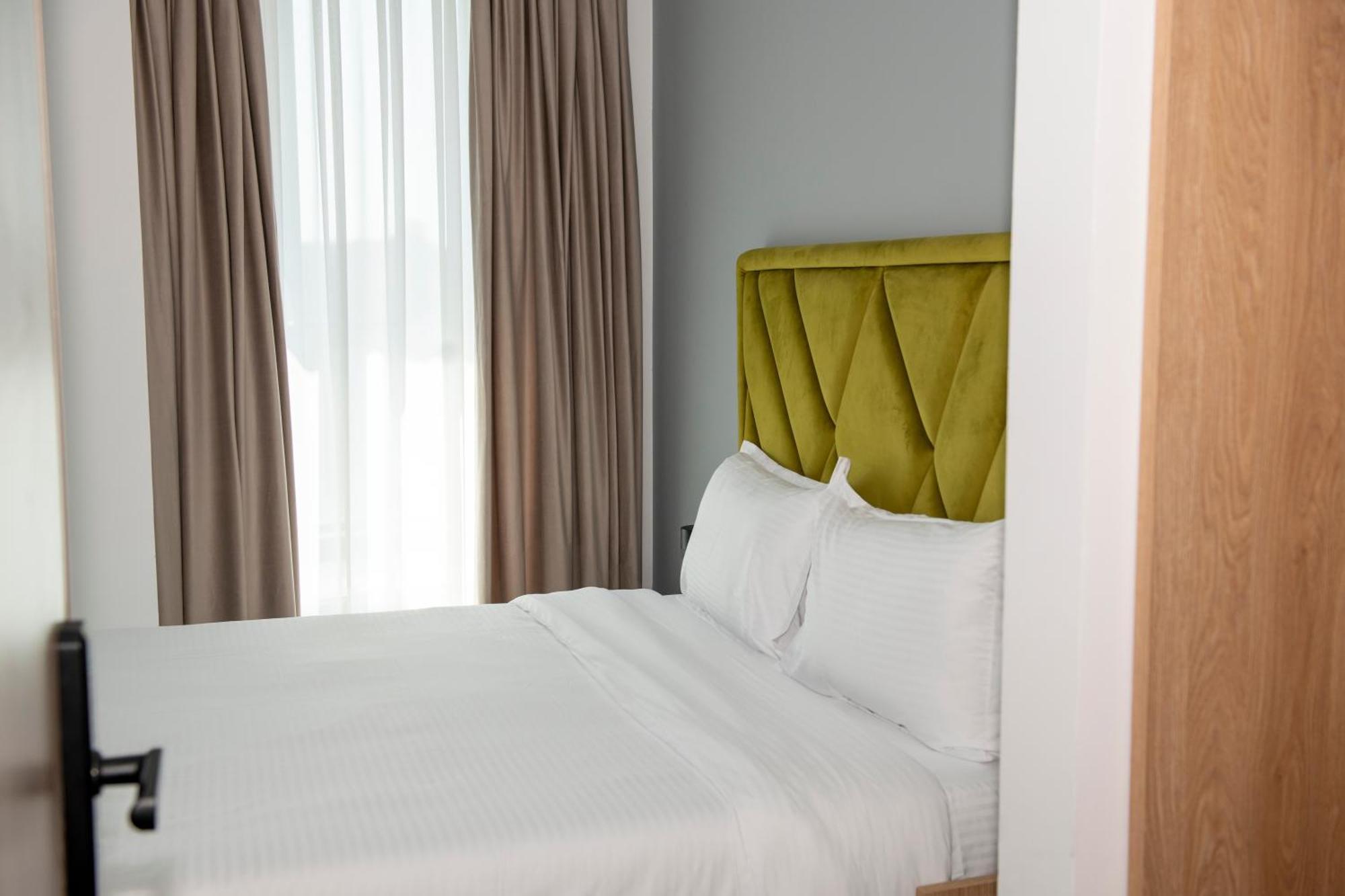 Cm111Apparthotel Bucarest Extérieur photo